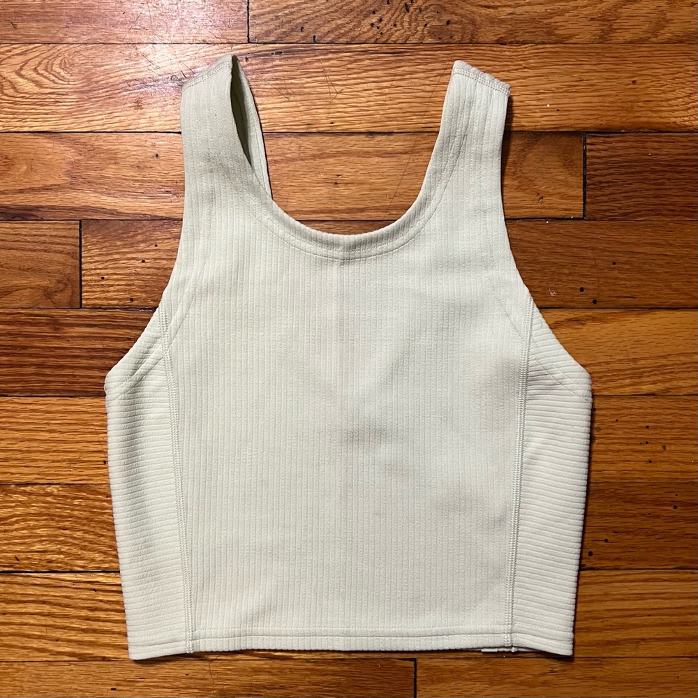 Lululemon ribbed softstreme cropped tank